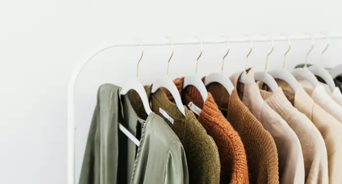VAT deduction on work clothing in Poland without a logo – when is it possible?